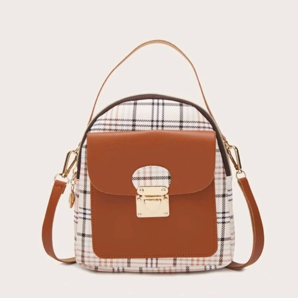 Push Lock Detail Plaid backpack